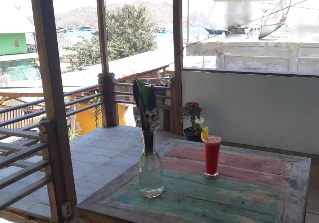 Bajo Sunset Hostel Labuan Bajo Exterior foto